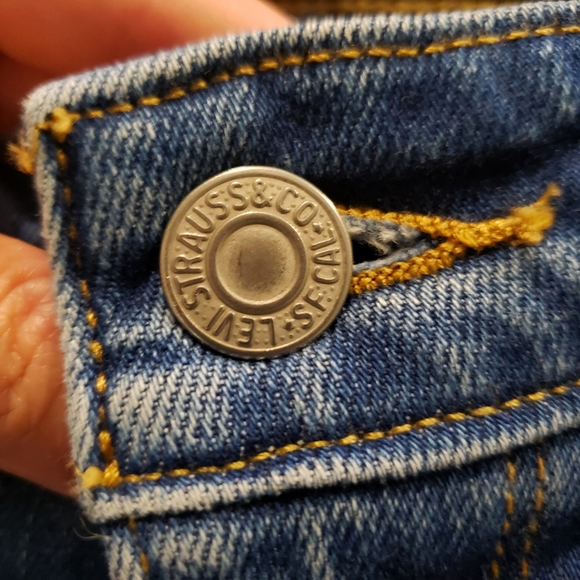 Levi's 711 Silver Stud Ankle Skinny Jeans - Picture 12 of 16